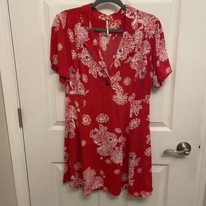 Free People Hawaiian Floral Print Mini Dress in Red Combo Size Medium Women’s